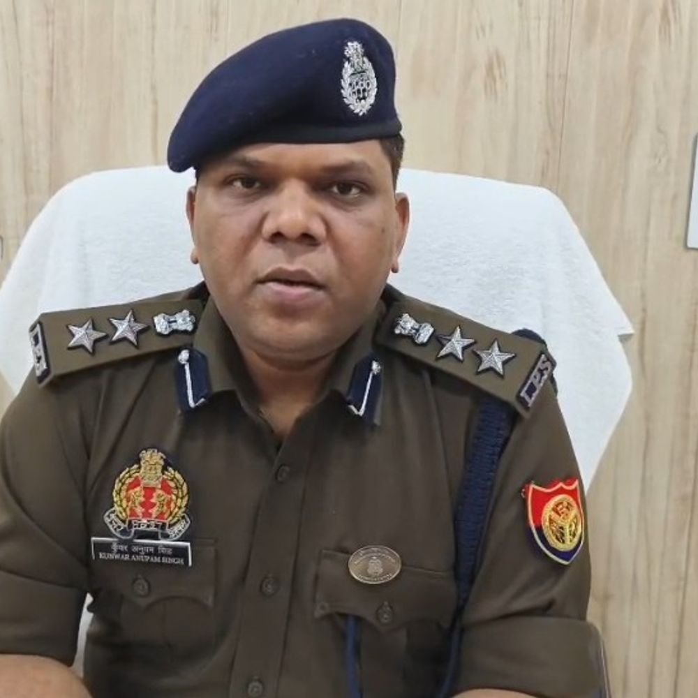 जौनपुर में 15 गैंगस्टर पर 25-25 हजार का इनाम:5 थानों में दर्ज मामलों में चल रहे थे फरार; आरोपियों पर कुल 3.75 लाख का पुरस्कार
