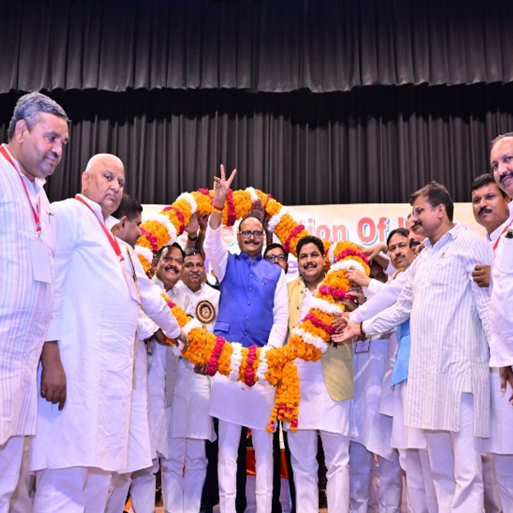 लखनऊ में टीचर्स फेडरेशन ऑफ इंडिया की एनुअल कॉन्फ्रेंस:डिप्टी सीएम बोले- शिक्षक नई पीढ़ी के भविष्य निर्माता