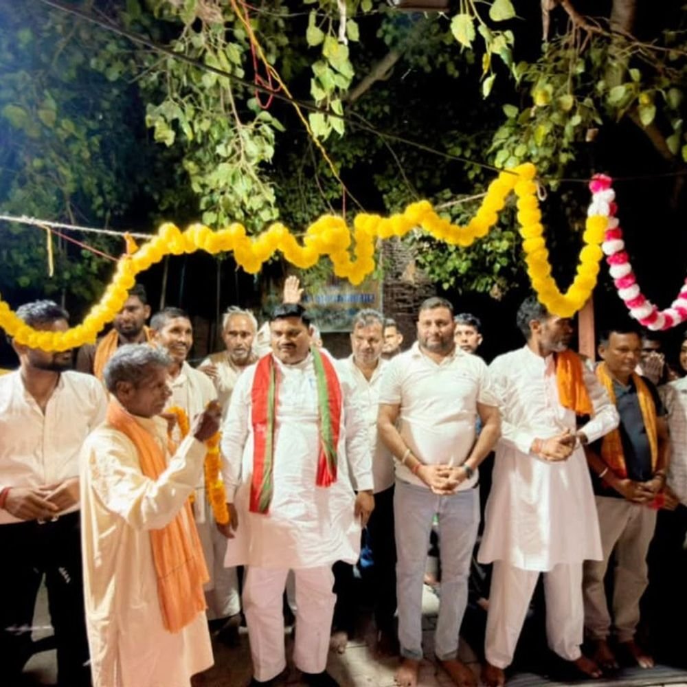 भोगपुर में श्रीमद्भागवत कथा का शुभारंभ:ब्लॉक प्रमुख गंगेश्वरी ने किया कथा का उद्घाटन, एकता पर दिया जोर