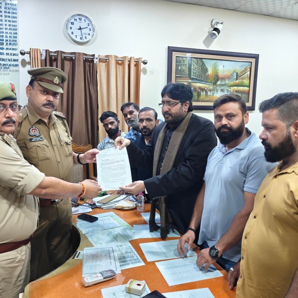 खामेनेई पर विवादित टिप्पणी का विरोध:शिया पर्सनल लॉ बोर्ड ने कोतवाली में दी तहरीर, FIR की मांग