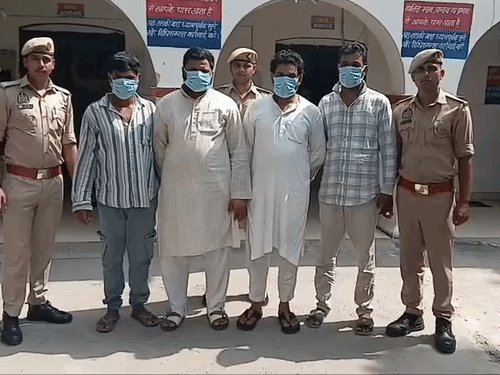सहारनपुर में हत्या के प्रयास में 4 अरेस्ट:बुलेट में टक्कर मारकर सड़क पर गिराया, कनपटी पर पिस्टल लगाकर किया था अपहरण