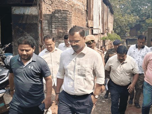 लक्ष्मीपुरवा में जलभराव पर नगर आयुक्त सख्त:बदलेगी 100 मीटर सीवर लाइन,2 और पंप लगेंगे,CM ग्रिड में देरी पर ब्लैकलिस्ट की चेतावनी
