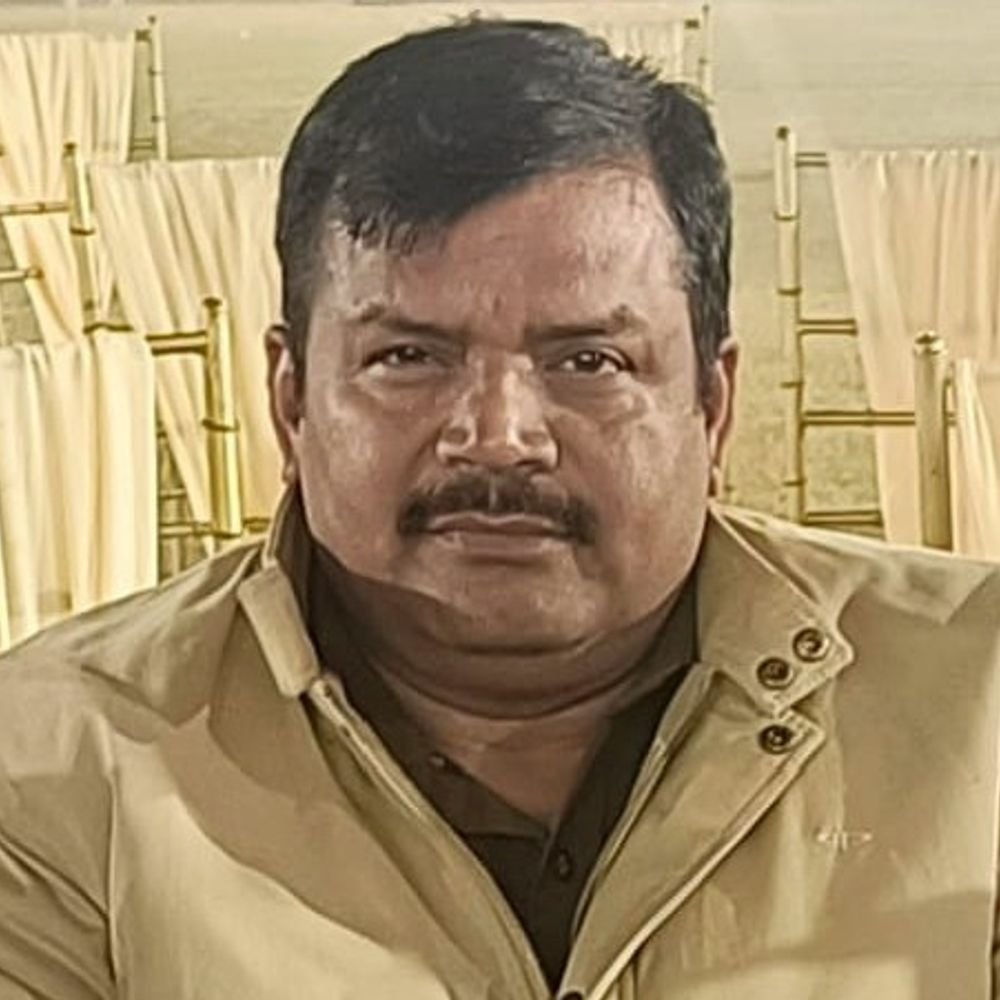 शिकायतों के निस्तारण में लापरवाही, उसावां थाना प्रभारी सस्पेंड:डीजीपी ने 3 दिन में जांच रिपोर्ट मांगी, लंबित शिकायतों का कारण भी बताना होगा