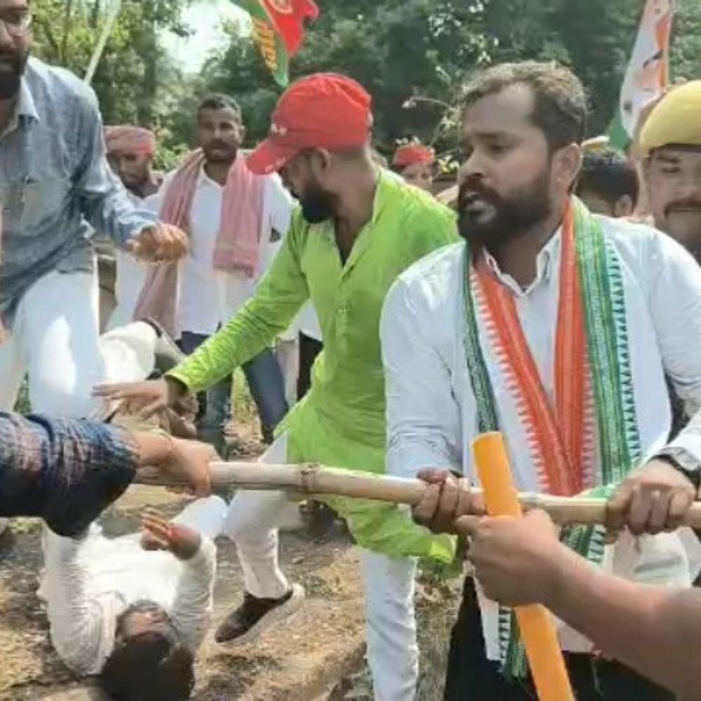 सपा के 9 नेताओं समेत 400 अज्ञात पर केस दर्ज:पुतला दहन के प्रयास, नारेबाजी और पुलिस के काम में बाधा डालने का आरोप