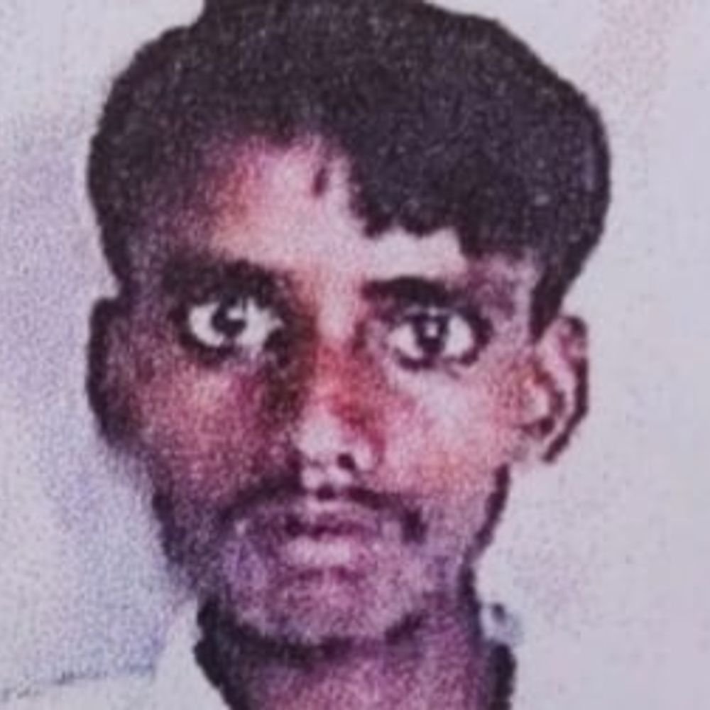फूफा के घर आए मजदूर की छत से गिरकर मौत:हरियाणा में मजदूरी करता था युवक, रात में लघुशंका के लिए उठा था