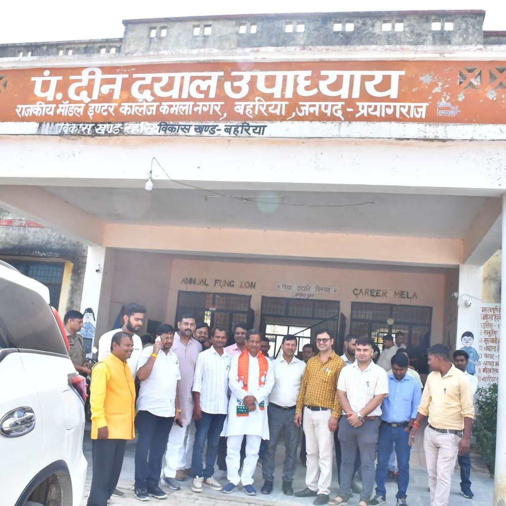 भाजपा प्रत्याशी अशोक राठौर ने स्नातक मतदाताओं से वोट मांगे:दो दर्जन स्कूलों में जनसंपर्क कर समस्याओं के जल्द समाधान का भरोसा दिया