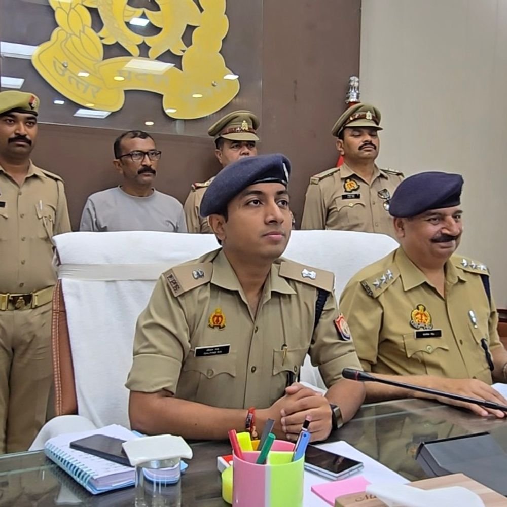 बिजनौर में दो युवकों से 1.20 लाख की ठगी:रूस में नौकरी का झांसा देकर फर्जी वीजा थमाए, पासपोर्ट भी रख लिए, रुपये मांगने पर दी धमकी