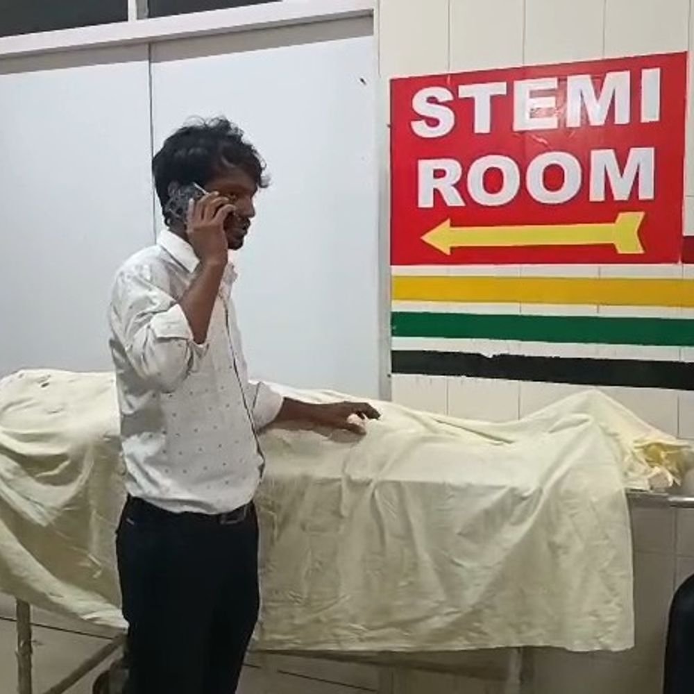 अज्ञात वाहन ने बाइक में मारी टक्कर, युवक की मौत:लखनऊ-कानपुर हाईवे पर अज्ञात वाहन ने बाइक सवार को रौंदा