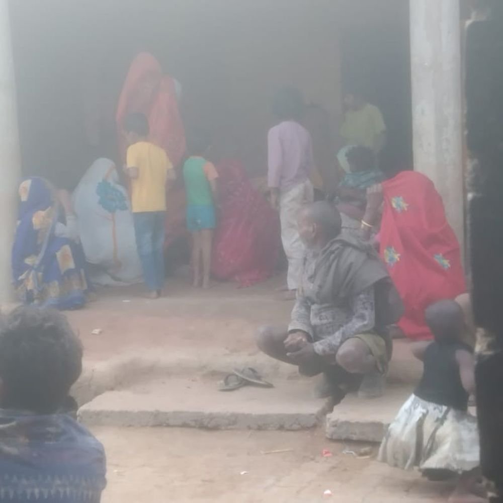 फतेहपुर में महिला ने फांसी लगाई:किशनपुर के भौनापुर गढ़ा में हुई मौत; पुलिस ने शव पोस्टमॉर्टम के लिए भेजा
