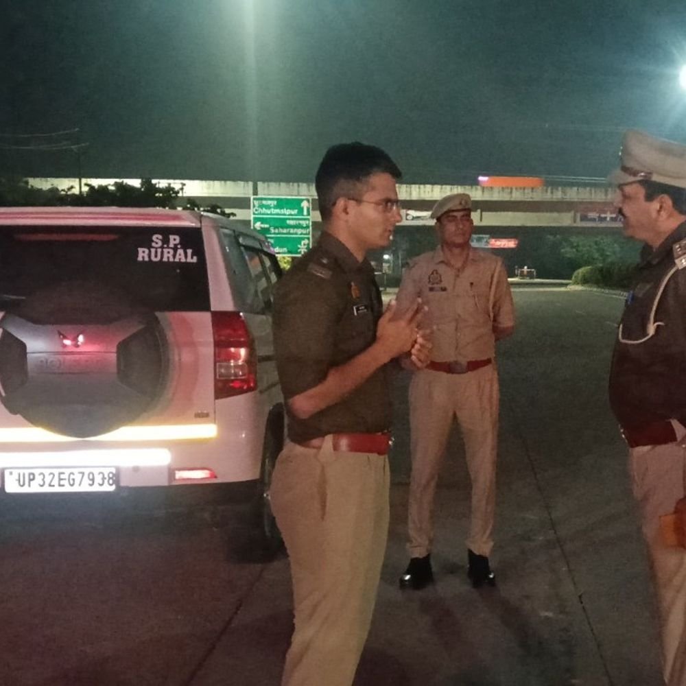 सहारनपुर में SP ने दो थानों का किया निरीक्षण:ड्यूटी और सुरक्षा व्यवस्था की जानकारी ली, लापरवाही न बरतने के निर्देश