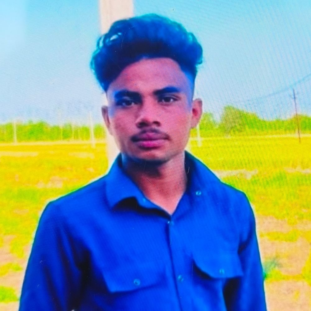 शामली में तेज रफ्तार ट्रक ने ट्रैक्टर-ट्रॉली को टक्कर मारी:हादसे में 21 साल के युवक की मौत, एक घायल, दोनों वाहन पलटे