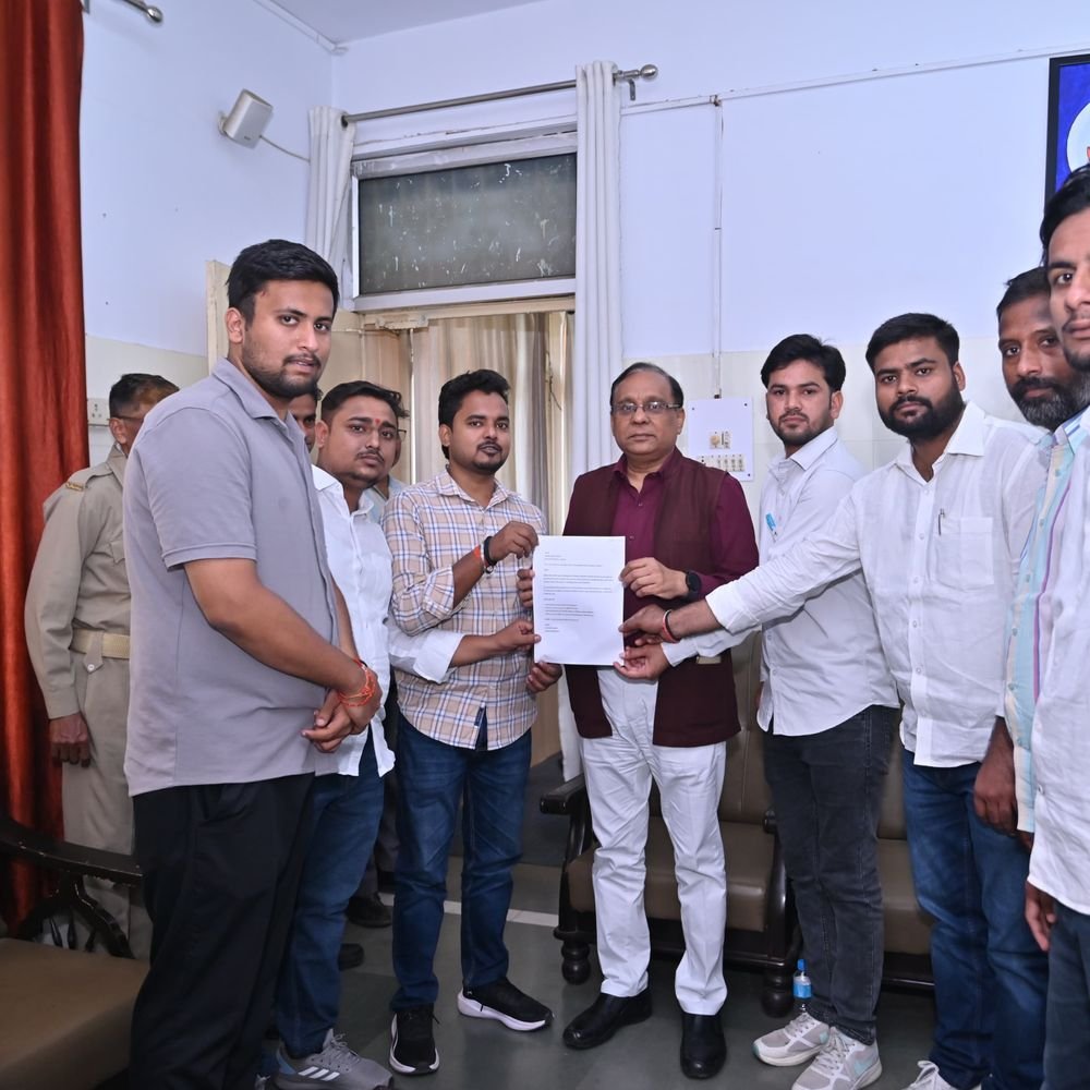 लखनऊ विश्वविद्यालय के हॉस्टलों में खराब खाना मिल रहा:समाजवादी छात्रसभा ने कुलपति को ज्ञापन सौंपा, जांच की मांग की