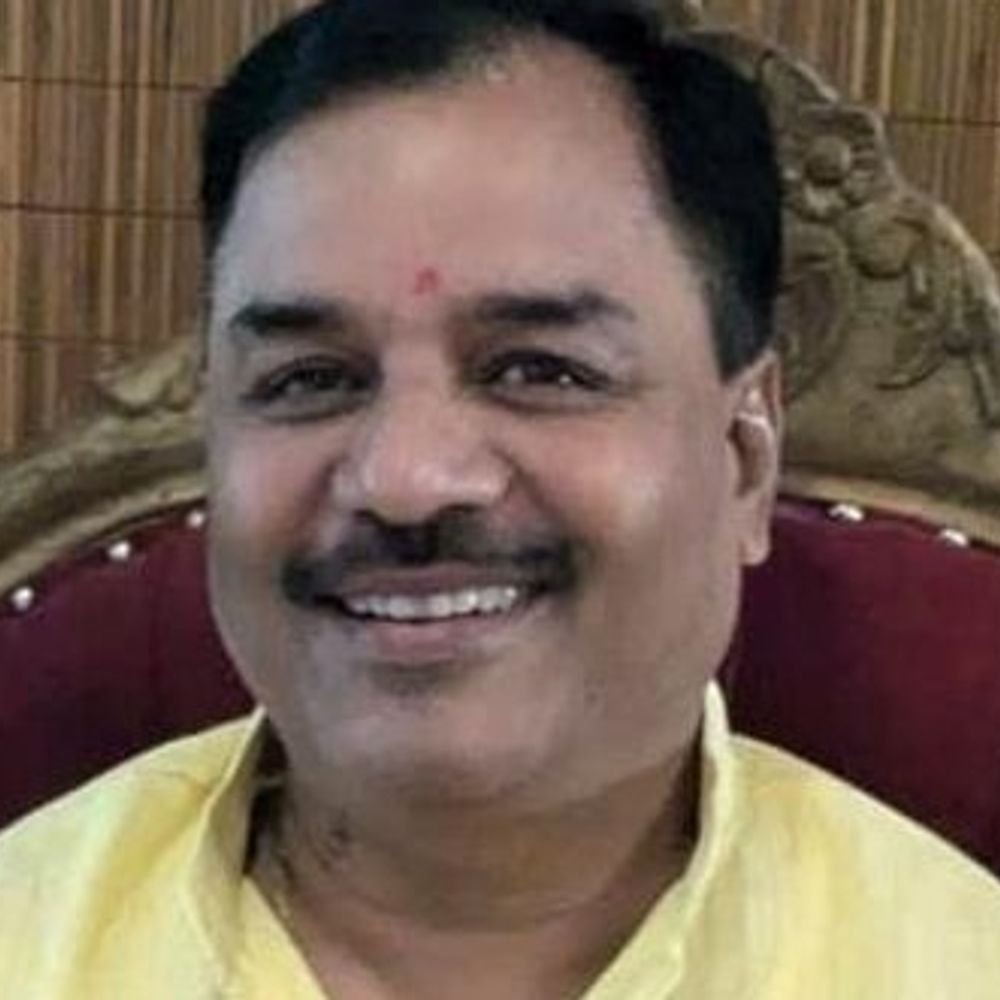 वसंत एन्क्लेव में निर्विरोध चुनाव:राजेंद्र प्रसाद पांडेय अध्यक्ष और रमन कुमार अग्रवाल बने सचिव