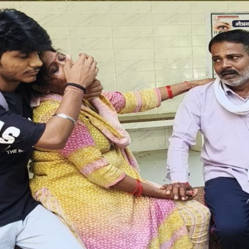 छात्रों की मौत पर फुट फूट कर रोए परिजन:मथुरा हादसे पर मुख्यमंत्री ने जताया दुख, मृतकों के परिजनों को 4-4 लाख रुपए की आर्थिक मदद का किया ऐलान