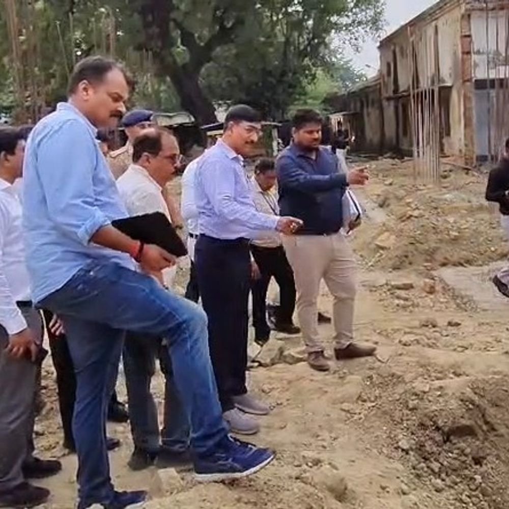 मार्च तक स्टेशन का कायाकल्प:उन्नाव में DRM ने निर्माण की रफ्तार बढ़ाने के दिए निर्देश, नेपाली युवक की मौत की रिपोर्ट