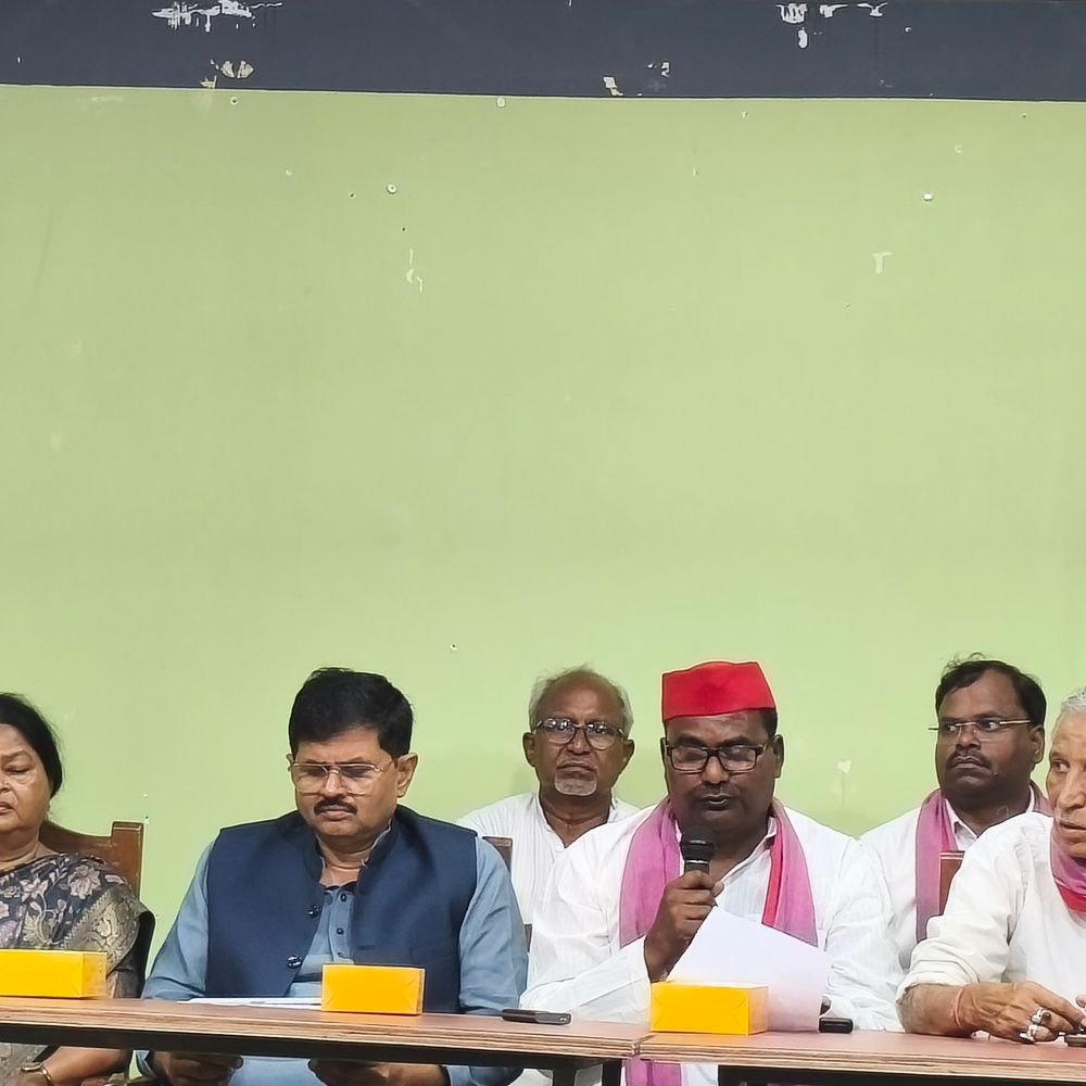 सपा विधायक बोले-SIR के खिलाफ सड़क से संसद तक लड़ाई:ज्ञानेश कुमार के इस्तीफे और मुकदमे की मांग, गांव-गांव अभियान चलाएगी पार्टी