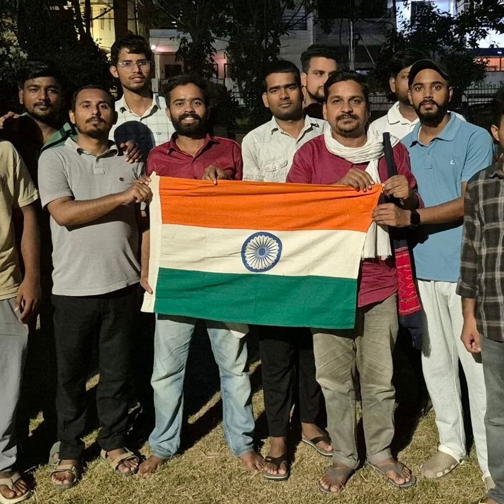 प्रयागराज में RO/ARO परीक्षा पुराने पैटर्न पर कराने की मांग:3 नवंबर को होगी छात्र महापंचायत, आंदोलन की रणनीति बनी