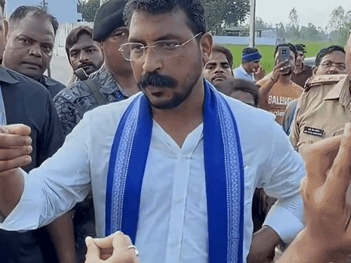 चंद्रशेखर आजाद की प्रयागराज में आज जनसभा:फूलपुर में बूथ कार्यकर्ता सम्मेलन करेंगे सांसद, दावा- 3 सीटों पर प्रत्याशी घोषित करेंगे