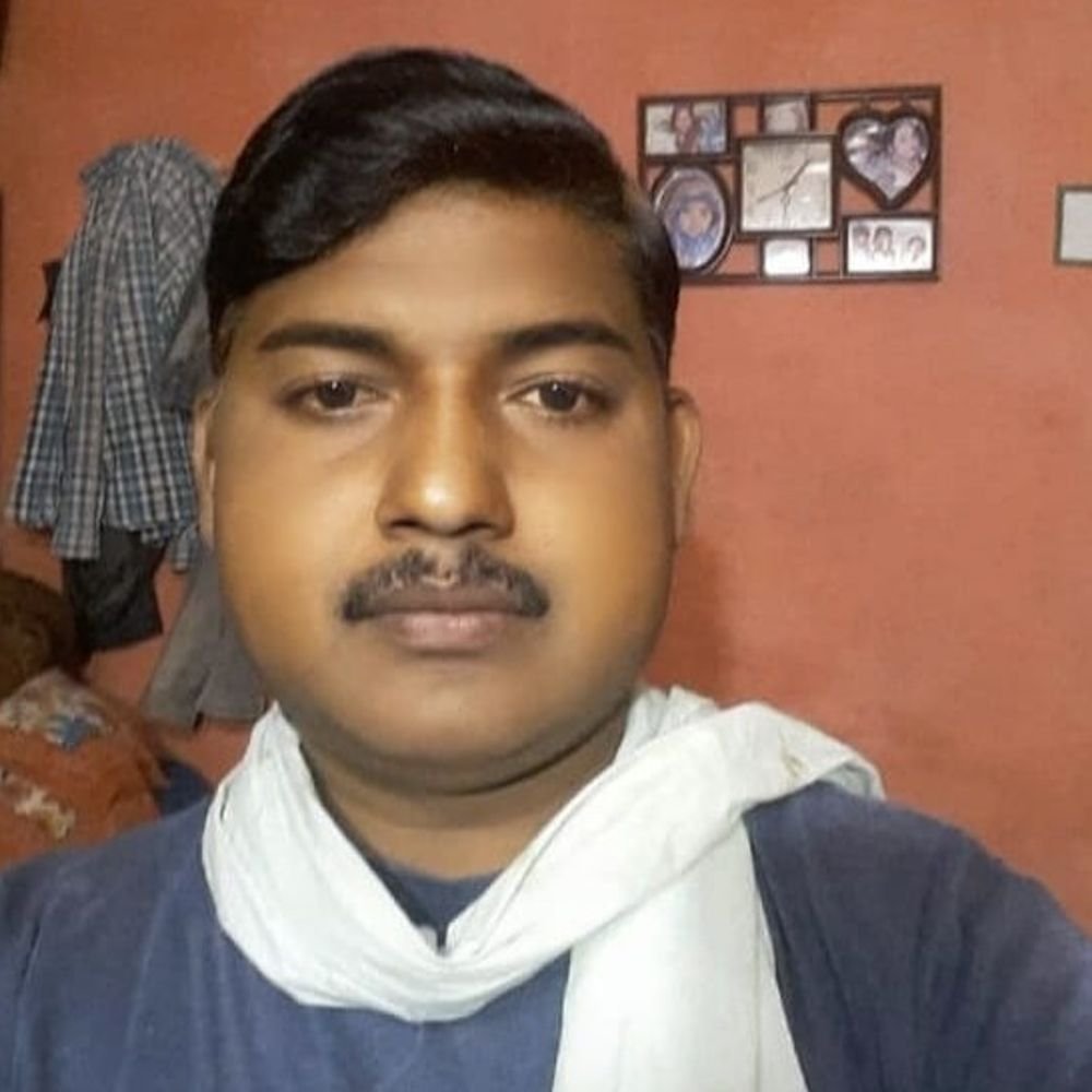 सड़क हादसे में युवक की मौत, भाई घायल:गोंडा में खराब गाड़ी ठीक कर रहे थे दोनों, पीछे से आए वाहन ने मारी टक्कर