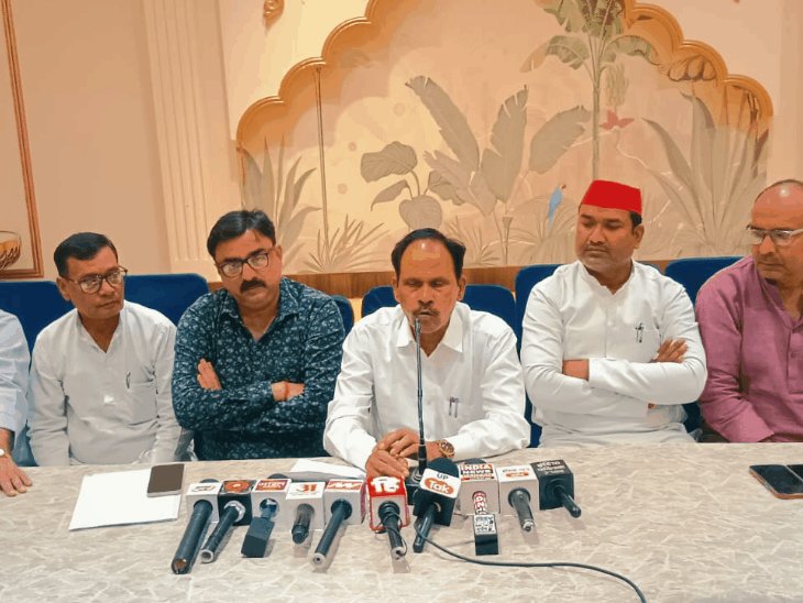 एमएलसी चुनाव में भारी मतों से जीतेंगे संजयन त्रिपाठी:सपा विधायक एवं चुनाव प्रभारी त्रिभुवन दत्त बोले-निष्पक्ष चुनाव में सपा प्रत्याशी की जीत तय