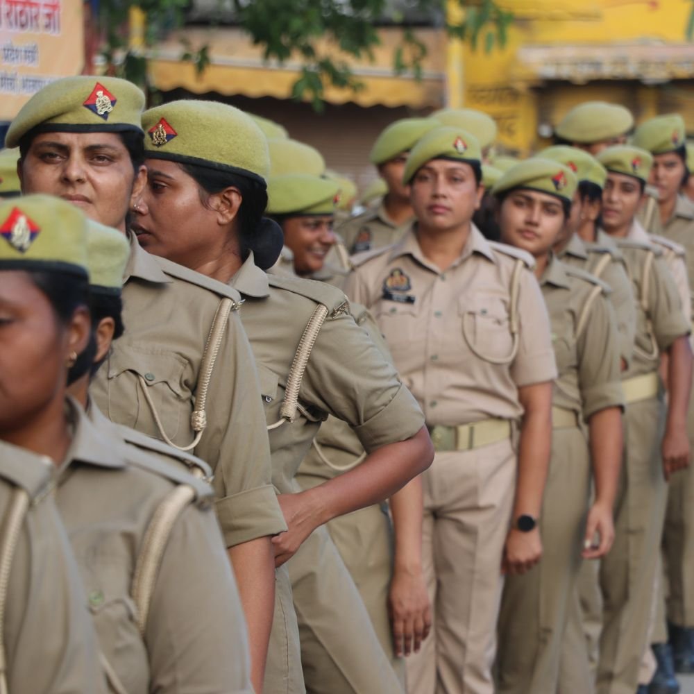 शाहजहांपुर में मिशन शक्ति रैली, महिलाओं-बालिकाओं को सुरक्षा का संदेश:अधिकारों और अपराधों की रोकथाम के लिए किया जागरूक, हेल्पलाइन की जानकारी दी