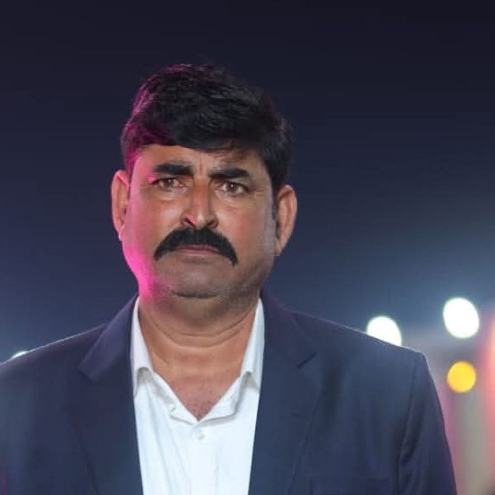 हरदोई में पूर्वप्रधान,पंचायतसदस्य को ब्लैकमेल करने का आरोप:सोशल मीडिया पर गाली-गलौज, पूर्व प्रधान की शिकायत पर युवक के खिलाफ FIR दर्ज