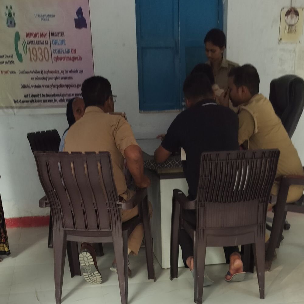 अयोध्या में चेन छिनैती के मामले में महिला गिरफ्तार:सोने की चेन बरामद, पुलिस ने जेल भेजा