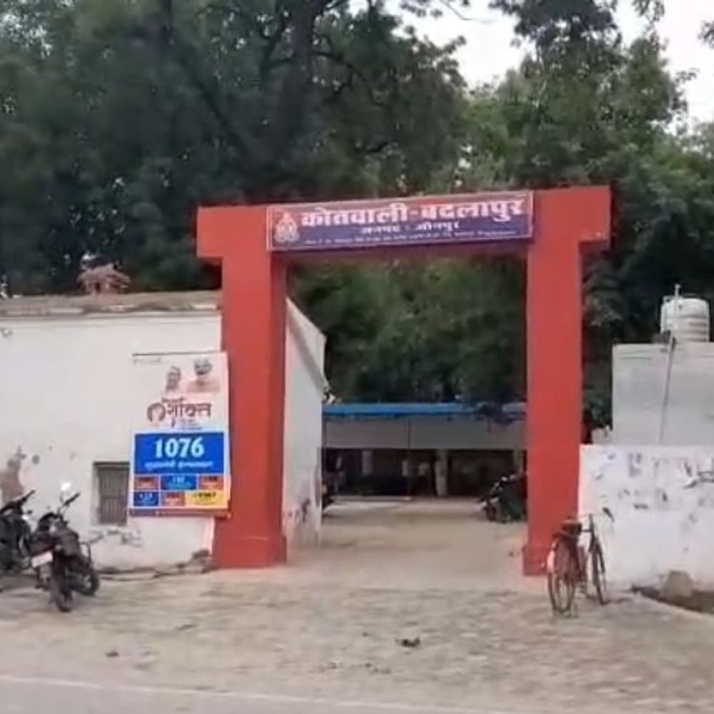जौनपुर में होमगार्ड प्लाटून कमांडर पर केस:आठ साल तक झूठे वादे कर संबंध बनाने का आरोप, मुकदमा दर्ज