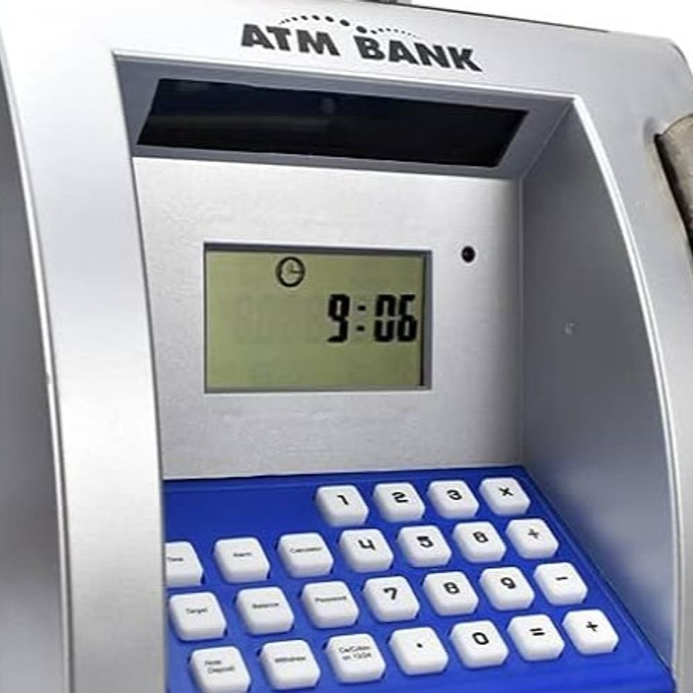 ATM में कार्ड फंसा, फर्जी हेल्पलाइन से 90 हजार उड़ाए:अलीगढ़ में खिरनी गेट के PNB बूथ पर पिन देखकर ठगी का आरोप; कार्ड वापस दिलाने के बहाने गुमराह किया, FIR