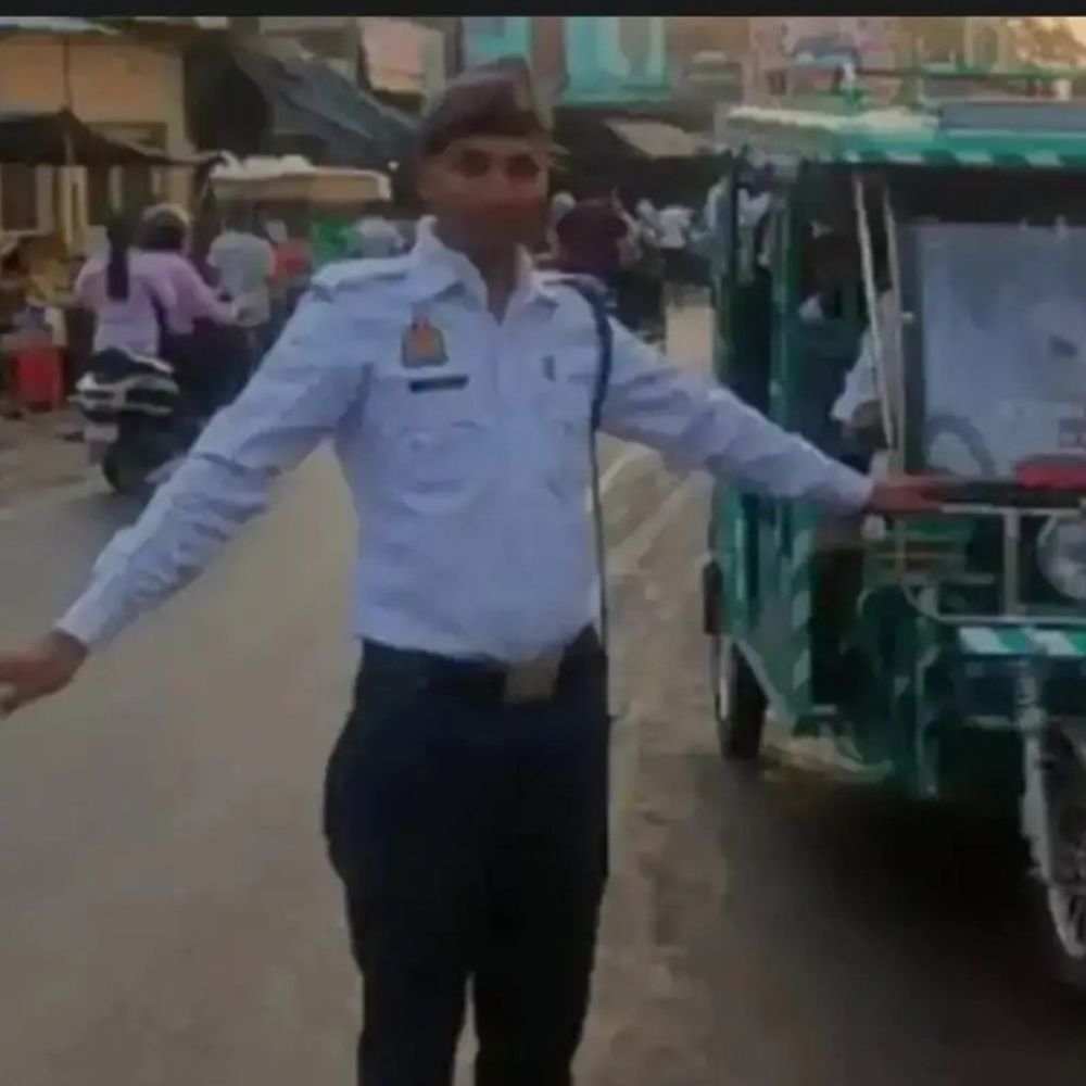 हाथरस में दशहरा मेले को लेकर रूट रहेगा डायवर्ट:20 अक्टूबर को बाईपास से निकलेगा ट्रैफिक, छोटे वाहनों को भी नहीं मिलेगा प्रवेश