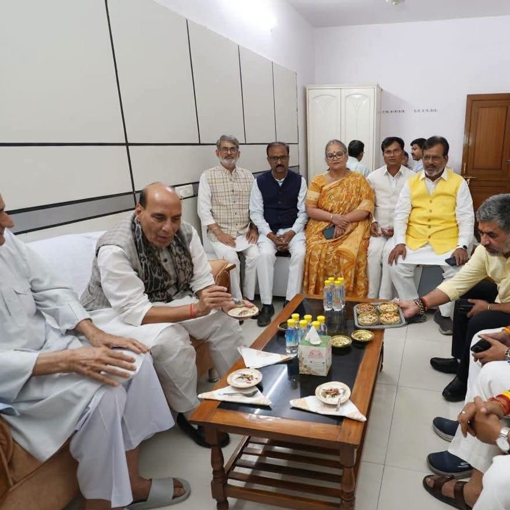 राजनाथ सिंह के लखनऊ दौरे का दूसरा दिन आज:दुर्गा पूजा कार्यक्रम में होंगे शामिल, शोक संतृप्त परिवारों के घर भी जाएंगे