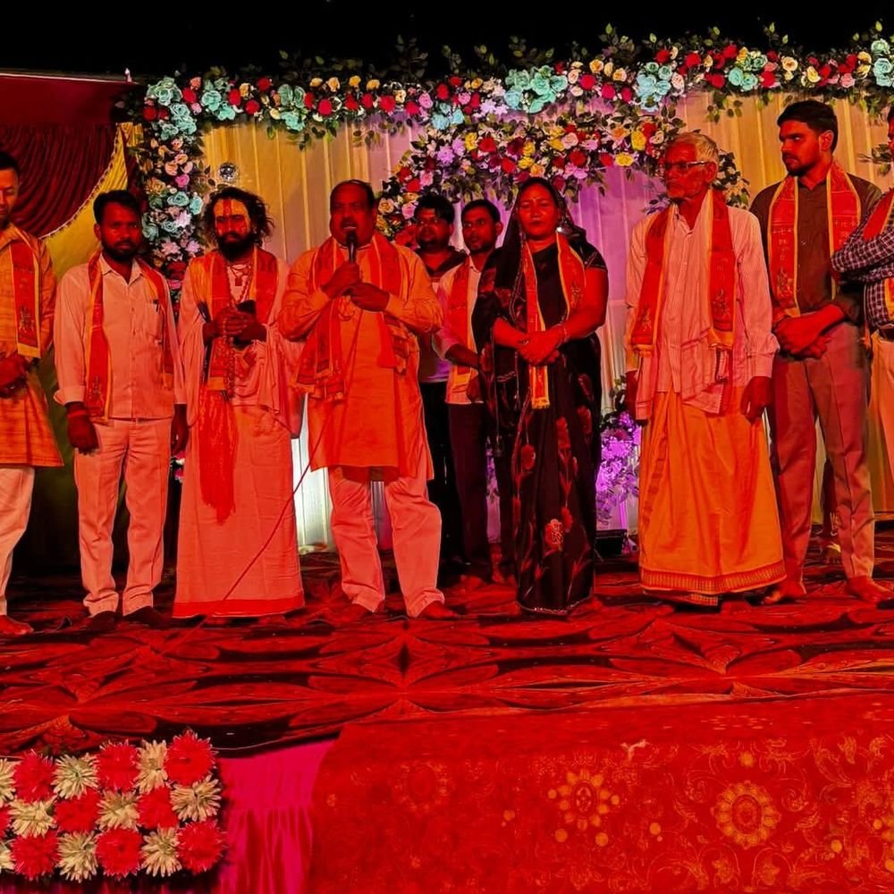 असालतगंज में दुर्गा जागरण:पूर्व विधायक ने मां भगवती के दरबार में टेका मत्था, श्रद्धालुओं ने की आराधना