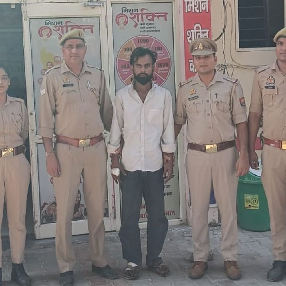 महिलाओं पर अश्लील कमेंट करने के आरोप में युवक गिरफ्तार:सार्वजनिक स्थान पर गाने गाकर कर रहा था परेशान, केस दर्ज