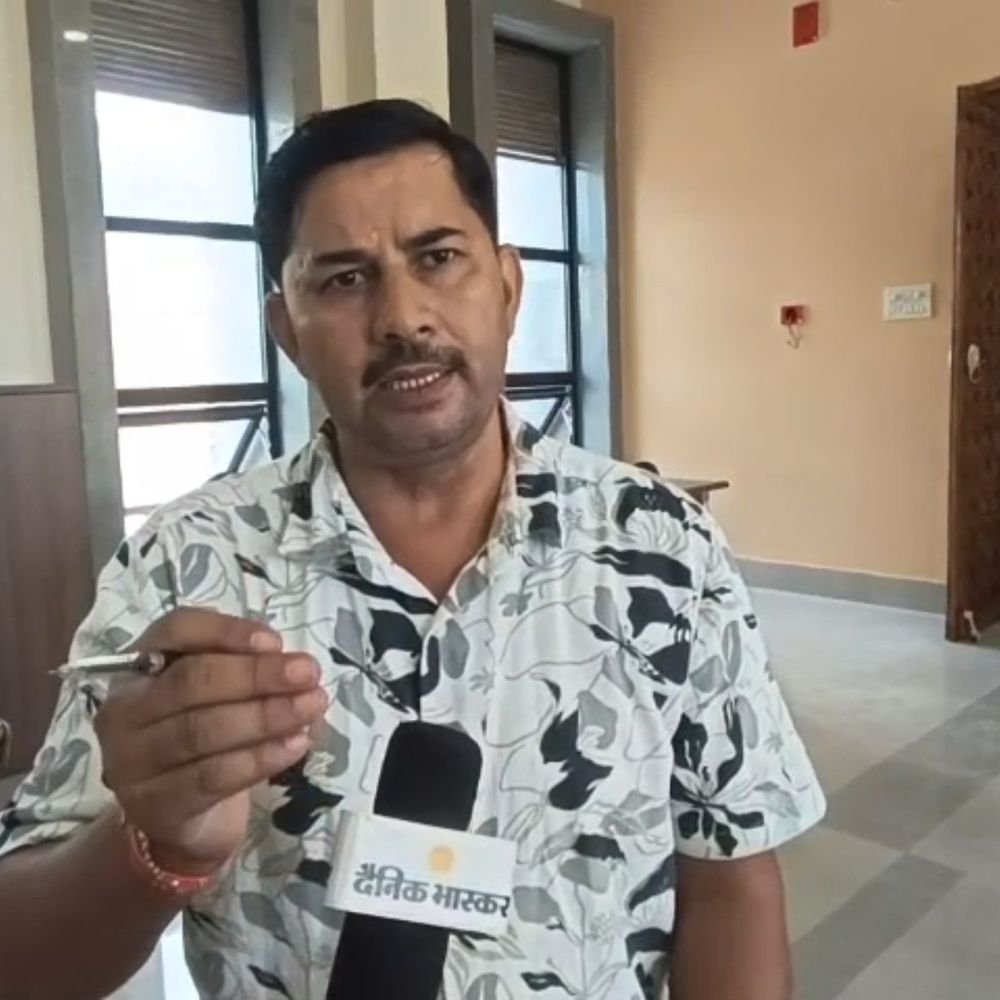 नीबकरौरी की जन्मस्थली पर शिकायत:अनुयायी बोले- भोग बनता है, पैतृक मकान पर अवैध कब्जे से इनकार