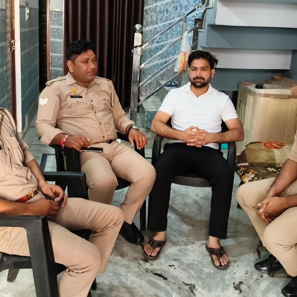 बुलंदशहर में युवा कांग्रेस महासचिव सचिन वशिष्ठ खैरपुर हाउस अरेस्ट:युवा कांग्रेस नेता को पुलिस ने घर पर रोका, आंदोलन में जाना था