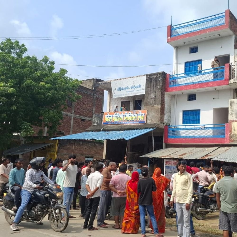 सुल्तानपुर में किराए के कमरे में मिला नर्स का शव:अंदर से बंद था दरवाजा, फॉरेंसिक टीम ने की जांच