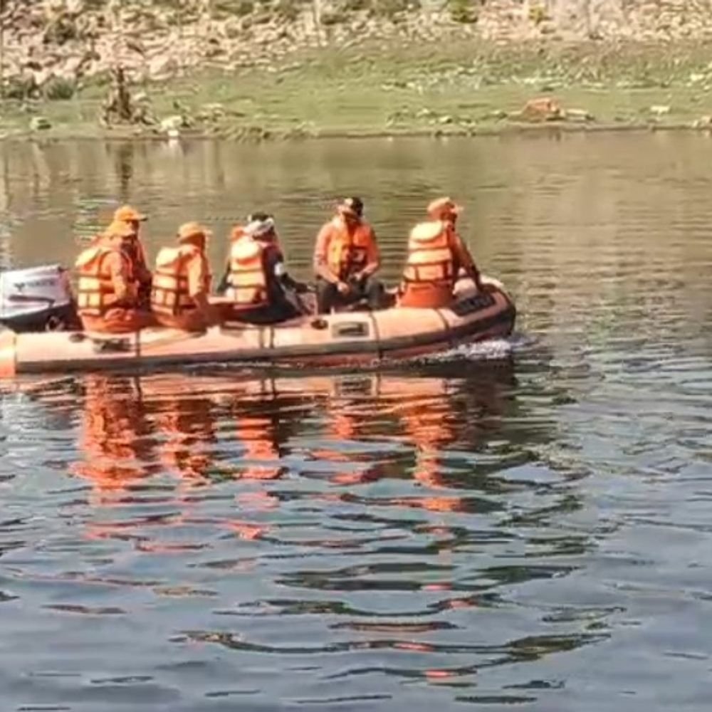सरयू नदी में डूबा 11 साल का बच्चा:NDRF की 30 सदस्यीय टीम आज 30 किलोमीटर तक चलाएगी सर्च ऑपरेशन