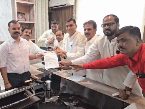 विपक्षी पार्षदों ने उठाया विकास में भेदभाव का मुद्दा:40 वार्डों को 20-20 लाख देने पर घमासान,पार्षद बोले- हमारे क्षेत्र की जनता टैक्स नहीं देती क्या?