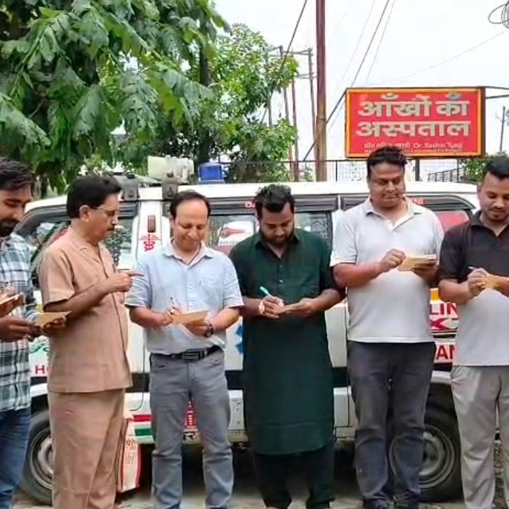 संभल में रेल कनेक्टिविटी के लिए पोस्टकार्ड अभियान शुरू:गजरौला तक नई लाइन और एक्सप्रेस ट्रेन चलाने की मांग