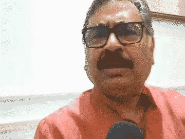 सपा प्रत्याशी संजयन त्रिपाठी ने दोबारा भरा पर्चा:गोरखपुर-फैजाबाद शिक्षक MLC चुनाव, 17 जिलों के जिलाध्यक्षों संग बनाएंगे रणनीति