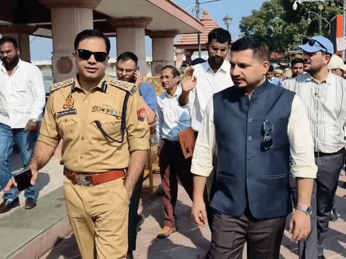 दीपोत्सव के लिए 10 लाख दीपक तैयार होकर पहुंचे:डीएम-एसएसपी और नगर आयुक्त ने संयुक्त रूप से स्थलीय निरीक्षण किया