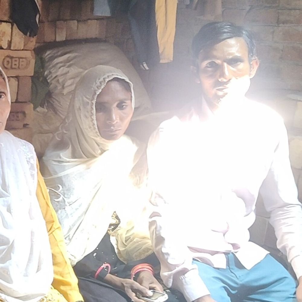 स्ट्रीट डॉग के काटने से किशोर की मौत:बागपत में दो महीने बाद बिगड़ी तबीयत, प्रशासन से आर्थिक मदद की मांग