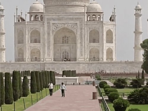 आगरा में सुबह से धूप-रात के तापमान में गिरावट:दिन में साफ रहेगा मौसम, 8 अक्टूबर से छा सकते हैं बादल