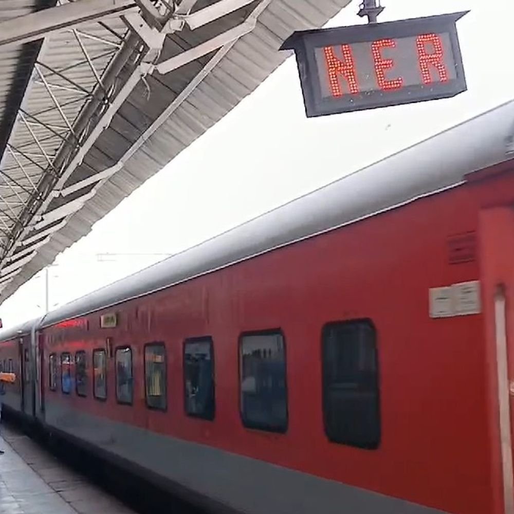 चंडीगढ़-बरौनी के बीच गोरखपुर होकर चलेगी स्पेशल ट्रेन:दीवाली-छठ में घर जाने वालों को राहत; जानिए पूरा शेड्यूल