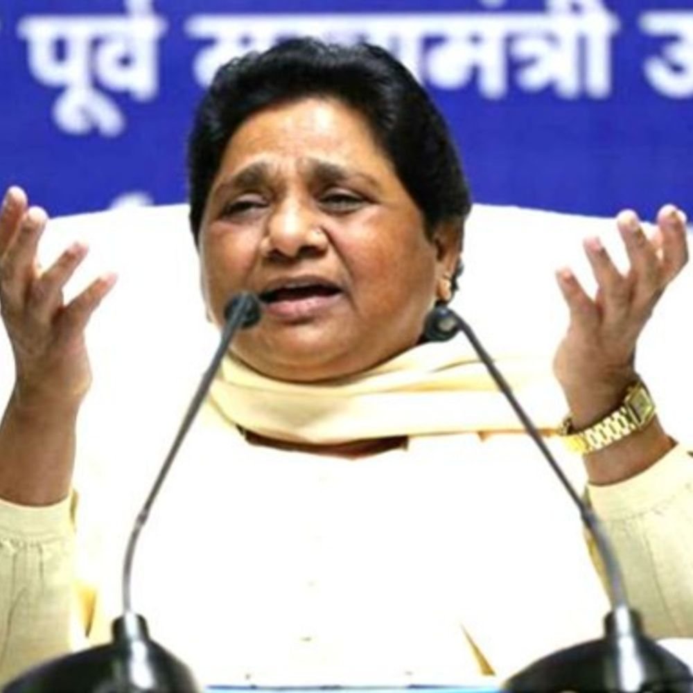 खड़गे के बयान पर मायावती की नसीहत:बोलीं- नेताओं की बयानबाजी से राजनीतिक माहौल हुआ जहरीला, गरीबी–बेरोजगारी और महंगाई पर ध्यान देने की जरूरत