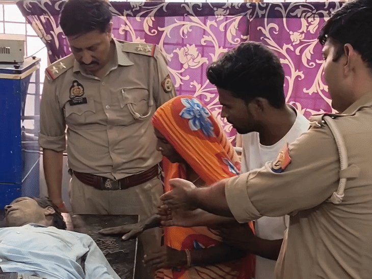 मकान का लेंटर गिरने से शटरिंग मालिक की मौत:इटावा में ढलाई के समय बल्ली टूटने से हादसा, दो मिस्त्री और दो मजदूर भी घायल