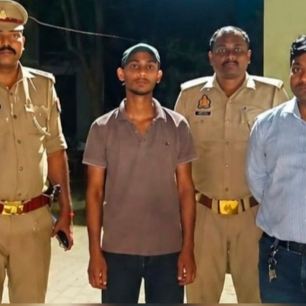 कौशांबी से लापता 16 साल का बालक प्रयागराज से मिला:पुलिस ने 4 घंटे में ढूंढकर परिजनों को सौंपा, मां ने दी थी सूचना