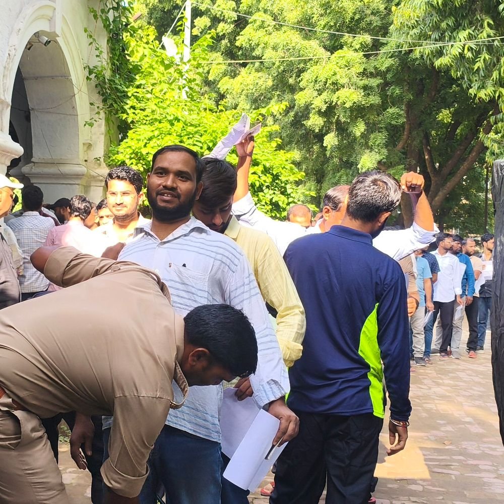 47.27 प्रतिशत अभ्यर्थियों ने स्वास्थ्य शिक्षा अधिकारी परीक्षा छोड़ी:UPPSC ने 10 जिलों में बनाए थे 286 सेंटर, प्रयागराज में 43 केंद्र पर परीक्षा हुई