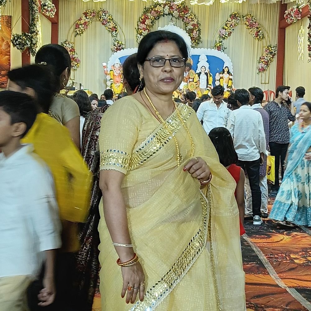 कृष्णा पार्क में डांडिया शो:गुजराती-राजस्थानी परिधानों में सजे लोग, देर रात तक झूमे महिलाएं और बच्चे
