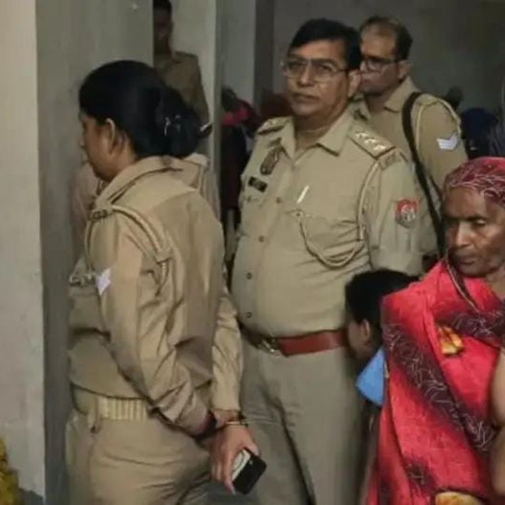 बरेली में नवविवाहिता का शव फंदे से लटका मिला:मायके वालों ने हत्या का आरोप लगाया, पुलिस को पोस्टमार्टम रिपोर्ट का इंतजार